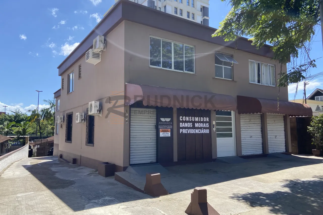 Sala Comercial e Kitnet para Locação no Centro de Joinville | Ref. 13