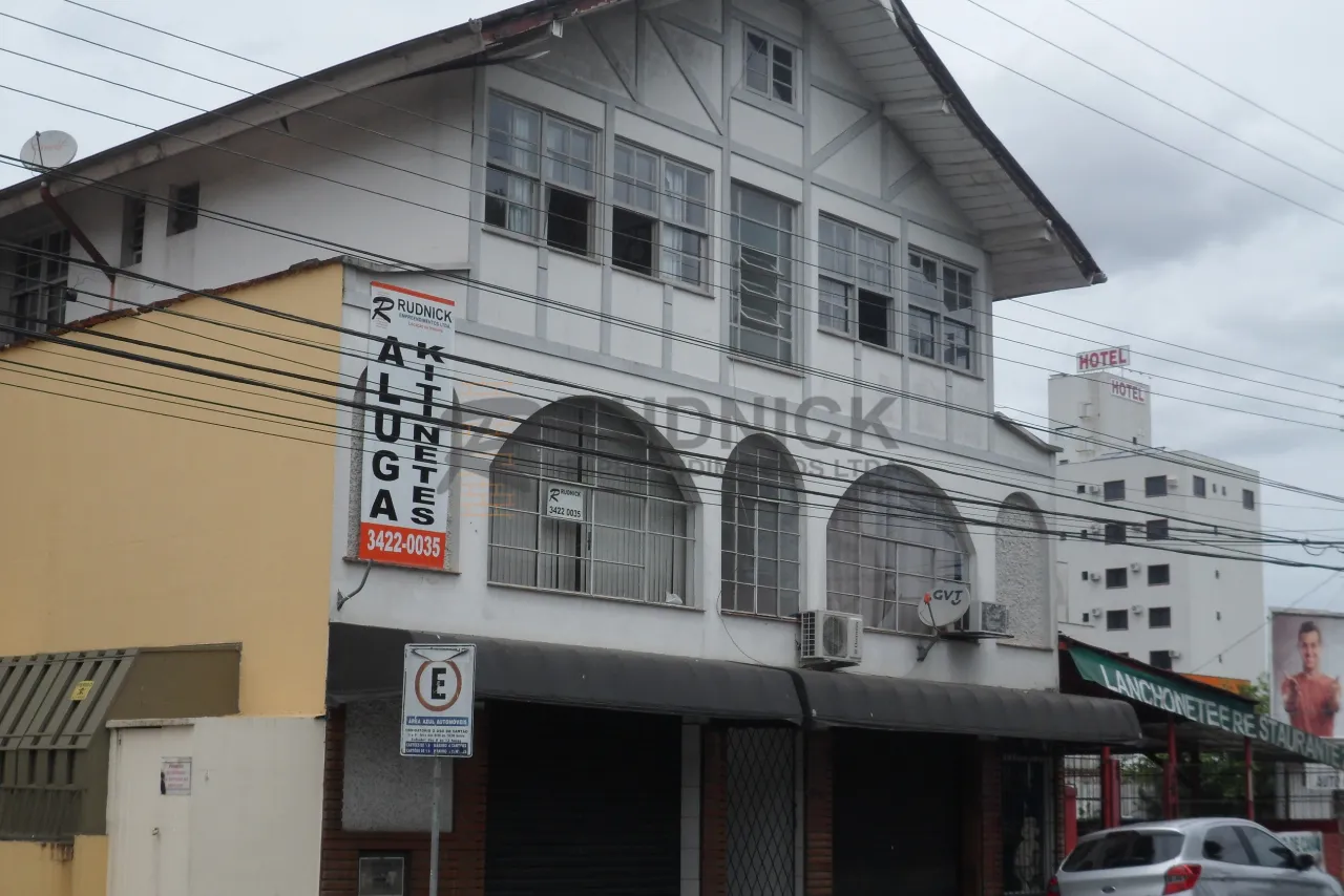 Kitnet para Locação no Centro de Joinville | Ref. 8