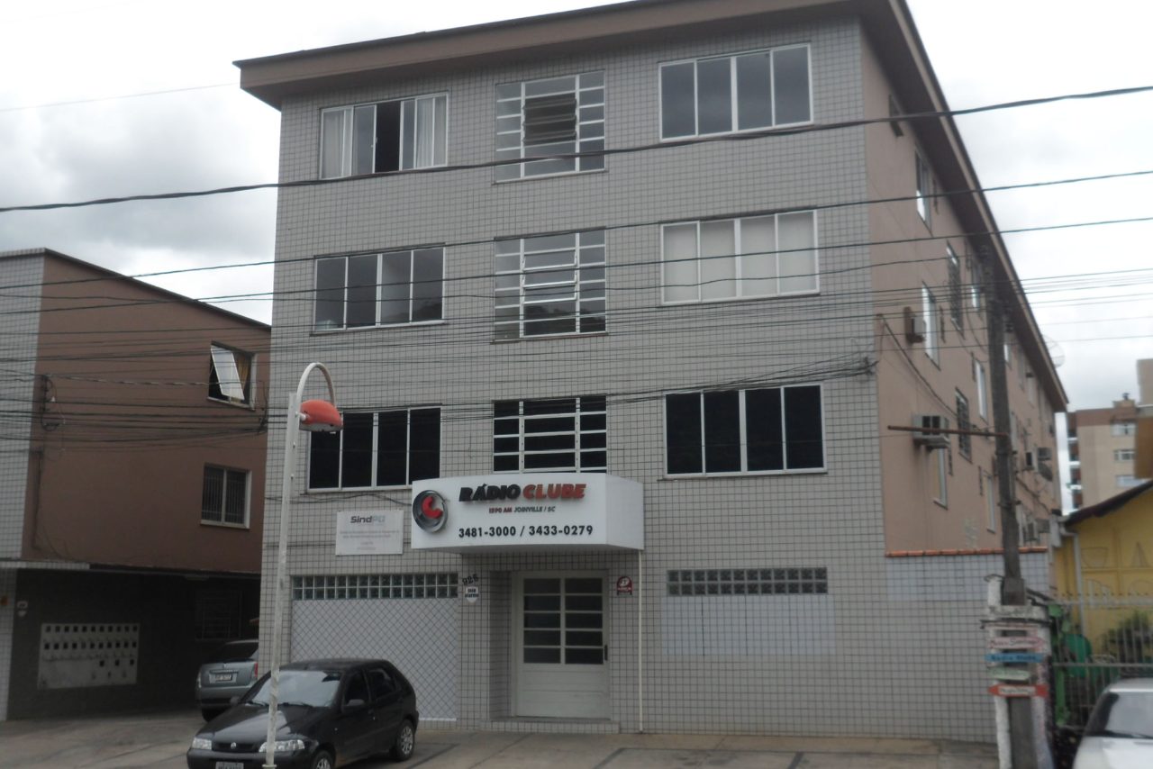 Sala Comercial e Kitnet para Locação no Centro de Joinville | Ref. 24